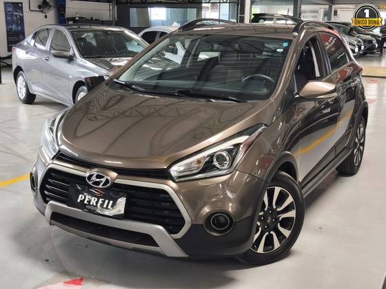 HYUNDAI HB20X 1.6 16V PREMIUM FLEX 4P AUTOMÁTICO